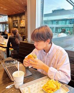  みきママ、“密着動画”を撮る為についてきた長男から言われたこと「何か嬉し～！」 