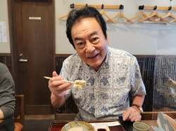 高橋英樹、いつも並んでいる店に並んで堪能した美味な品「食べてみたい」「美味しそう」の声 