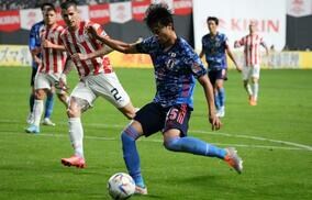 「もうすぐうちにやってくる！」三笘薫の“鮮烈ループ弾”にプレミアリーグ・ブライトンも大興奮！