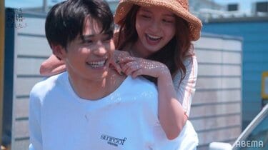 美脚あらわな川島海荷を年下夫がおんぶ！そのままスクワットで公開