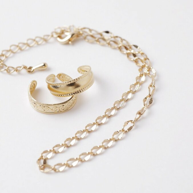 ダレノガレ明美、セクシーな水着写真を公開　GRLとのコラボアクセ発売 3枚目