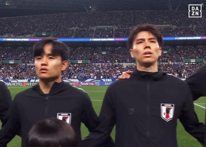 【写真・画像】嘘だろ…？ 鎌田大地の“回転神トラップ”にファン騒然「それ収まるの！？」「うますぎて笑うって」「本当に天才」小野伸二も驚愕した瞬間【日本代表】　1枚目