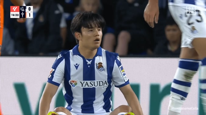 久保建英、３人ぶっちぎり突破→ファウル被害でピッチ叩いて怒り！「やっとタケの良さが出た」「ついにキレた」現地紙は低評価「消えていた」 4枚目