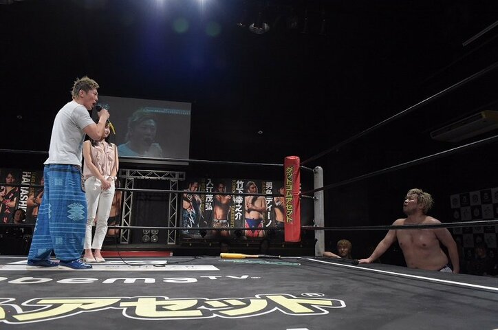 凶器使用OK！狂犬vs.デスマッチドラゴンのハードコア戦に　5.8「DDT マジ卍」