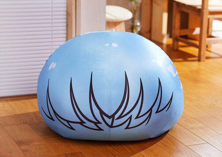 アニメ「リゼロ」微笑むレムがソファクッションに！ 幅約70cmのビッグサイズで癒しをお届け