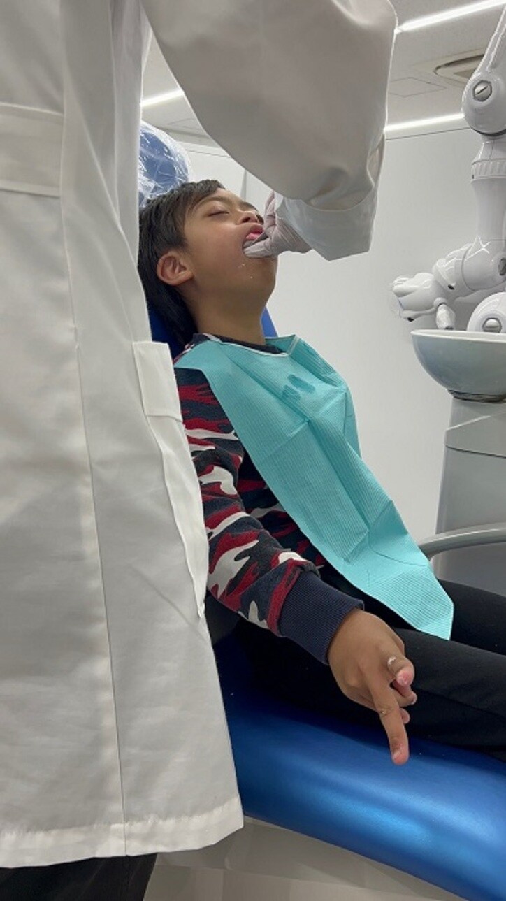  ラミレスの妻、長男が約3時間に渡る検査を受け驚いたこと「嫌がることもなく」 