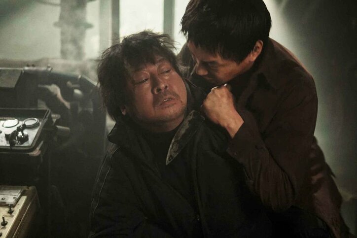 パク・ユチョン映画デビュー作!ポン・ジュノ製作で贈る極上のサスペンス『海にかかる霧』