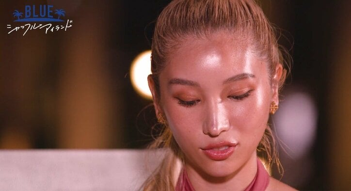 修羅場勃発!女王様系セクシーギャルからの誘いに怯えるゴリマッチョ…緊迫の2ショットにニューヨーク屋敷「呼び出された中1の顔してた」『シャッフルアイランド Season3』#5