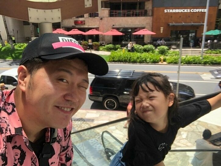 エハラマサヒロ、家族6人で31年ぶりのハワイへ「満喫してまーす」