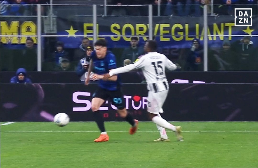 この直後にバストーニはシミュレーションで飛ぶ…