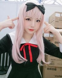人気コスプレイヤー・桜群、「かぐや様は告らせたい」藤原千花コスプレが「Tonikaku kawaii」と話題に