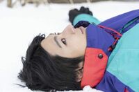 「かっこいい」「顔面大優勝」山田裕貴のワイルドな“雪上オフショット”にファン歓喜