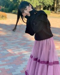 道重さゆみ、公園でのオフショット公開 「可愛いが溢れてる」「超絶かわいい～！」の声