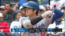 どうした…大谷翔平、打席での“仕草”に「大丈夫か？」「肩気にするの怖」カメラが捉えた瞬間、ファンから心配の声