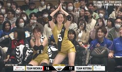 キレがエグい！ 女子バレー選手、“可愛らしい”謎ダンスでファンを魅了 隣の選手は爆笑