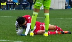 「何するんだよ！」南野拓実、エアバトルで“顔面に肘打ち”を食らった悲劇の瞬間…叫びながら倒れ込む姿に「日本の宝が…」「痛い」などファンも心配