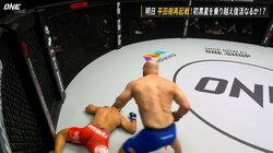 止めるのが遅い名物レフェリーに賛否「止めろ！」「やっぱり遅い」「このレフェリーだから面白くなった」の声