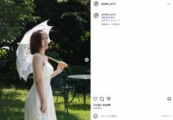 「胸元がセクシーすぎてドキドキ」 元NMB48上西怜の白ワンピース姿に反響「めちゃめちゃお似合い」