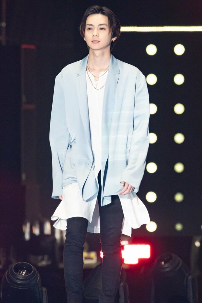 「顔面力が強い男たち」白濱亜嵐、川村壱馬・吉野北人・塩野瑛久らとTGCの舞台に登場！ 片寄涼太もサプライズ歌唱 3枚目