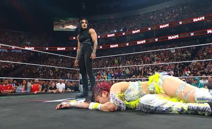 リア・リプリー