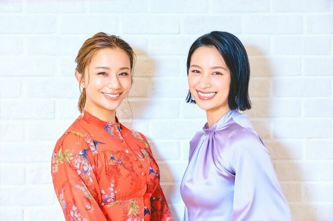 高橋メアリージュン＆ユウ姉妹、大人になって気づいた恋愛観「自分を大切にすることが大事」過去の恋バナも 1枚目