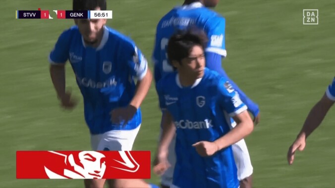 衝撃！ 伊東純也、直接FKで２試合連続ゴール「めちゃくちゃいい弾道」GK小久保玲央ブライアンの牙城を破る サポーター暴動で17分間中断と試合は大荒れ… 5枚目