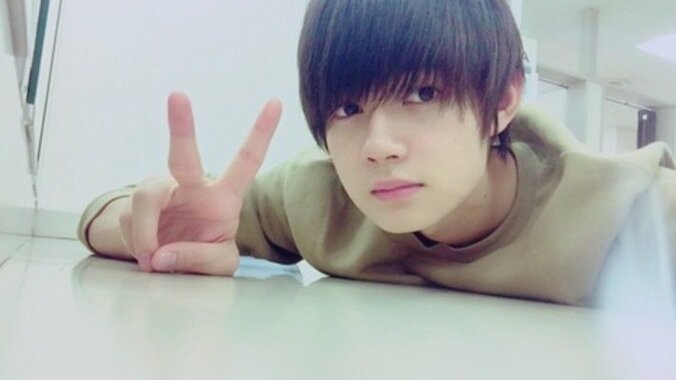 俳優・佐野勇斗　「砂の塔」イケメン兄役で人気急上昇 1枚目