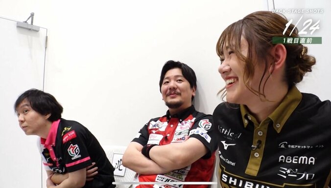 【写真・画像】心優しきママ雀士が対局前の重い空気に