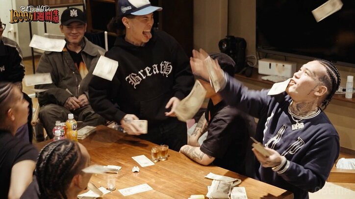 【写真・画像】会計154万円！ 元不良アーティストが寿司屋で豪遊「HIPHOPドリームを感じる」「リリック浮かんだ」　1枚目