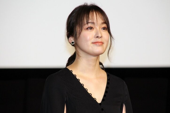 AKIRA、特殊メイクでおじいちゃんに　学校での撮影で生徒に気づかれず苦笑い