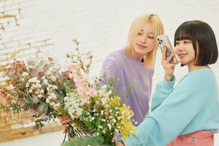 『silent』出演俳優に想いを寄せる2人の女子、金髪モデル美女と韓国人インフルエンサーが互いにライバル宣言「気になってる男子、一緒だよね」『花束オオカミ』第2話