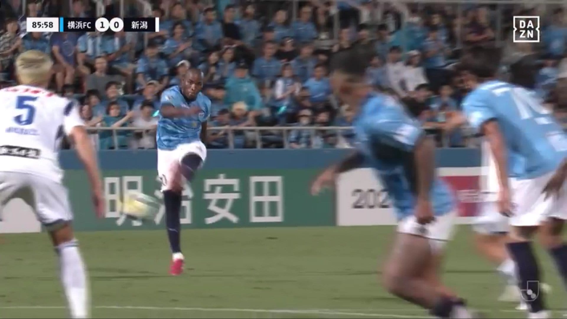 【映像】規格外の弾丸ミドル弾