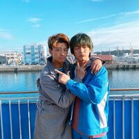 竹内涼真＆ジェヒョンの“あざと可愛い”密着ショットにファン歓喜「2人とも顔小さすぎて優勝」