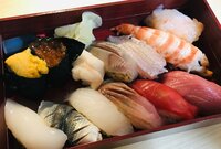 ニッチェ 江上敬子『人生で1番美味しいお寿司！』