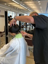 市川海老蔵『美容院へ』