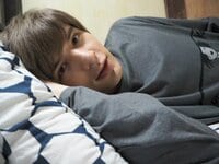 城田優、ベッドショットを公開し「使っていいよ」