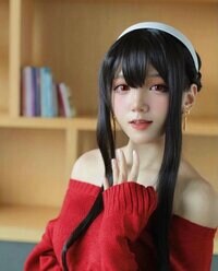 「super pretty」「Amazing!!!」コスプレイヤー・ミンネが「SPY×FAMILY」ヨルの私服姿を再現