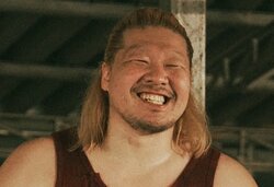 「朝ドラとのギャップが凄すぎ」タイの刑務所で一ノ瀬ワタルが大暴れ！大迫力の乱闘シーンに驚きの声『インフォーマ -闇を生きる獣たち-』