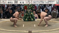 立ち合い直前に響いた大声 仕切り直しの力士に同情の声 「観客うるさい」「タイミングが」批判も