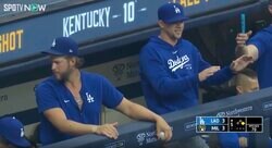 えっ！やらないの…！？ 大谷翔平の高速ヒットで“異変”が起きた？　同僚たちの様子がおかしくなる「大谷さん愛されてる」