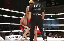 ローブローでタオル投入「痙攣している」「右足がヤバいことに」まさかのアクシデント決着に騒然 「いい試合だったのに」ファン複雑