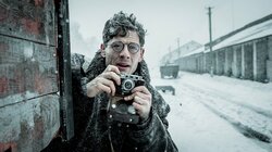 ソ連の闇に立ち向かったジャーナリストの戦慄の実話 『赤い闇 スターリンの冷たい大地で』新場面写真