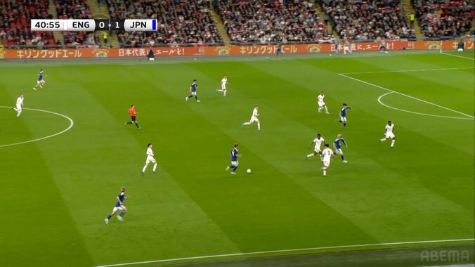 「“佐野回収”の流行語あるで」日本代表MFがイングランド相手に無双！爆速パスカット→絶品パスにSNS衝撃「プレミア移籍だ」 5枚目