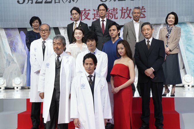 沢尻エリカ、岡田准一と初対面でラブシーン「リードしてくれたので助かりました（笑）」 3枚目