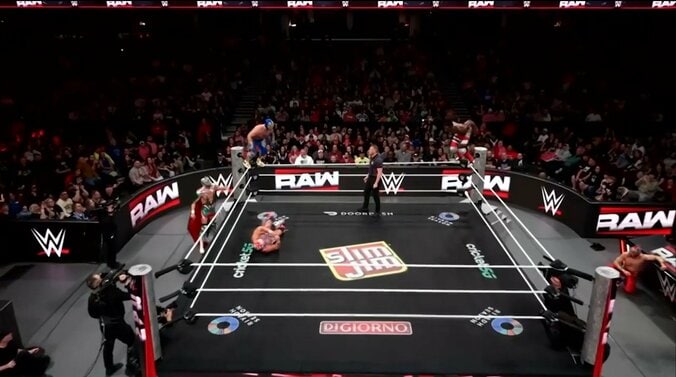 「どんな迎撃だよw」反対側のコーナーから飛んで…“規格外”の迎撃技が炸裂「なんて技だ！」 3枚目