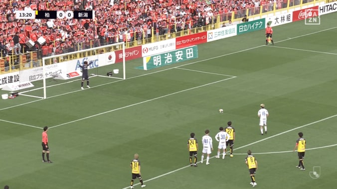 「かわいい！」新潟FWの“独特すぎるチコチコPK”にネットざわつく「よくこれで蹴れるな笑」「唯一無二」「めっちゃ良いコース」超細かいステップで元同僚の逆を突いた瞬間 4枚目