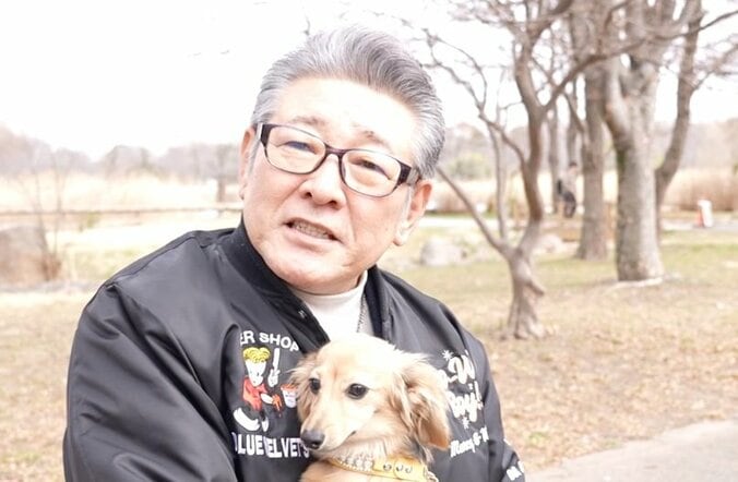 【写真・画像】布川敏和 独身・90%断捨離・生きがいは孫と犬…還暦ライフに密着「還暦まだまだ、って言われる」　1枚目