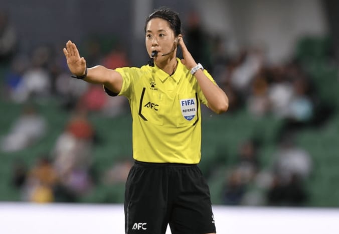 アジアカップ決勝で主審を務める韓国のキム・ユジョン氏。（C）AFC
