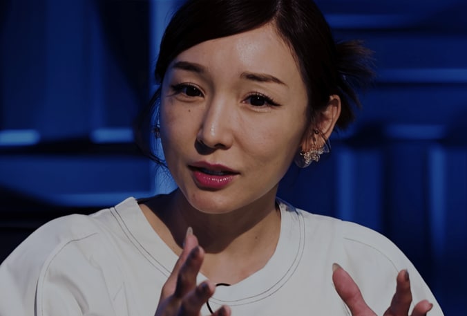 【写真・画像】加護亜依、未成年喫煙スキャンダルの裏側を暴露「仕組まれたように…」　1枚目