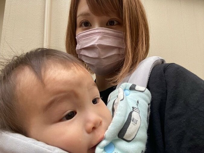 はんにゃ・川島の妻、息子の発熱を疑い病院へ行くも「めちゃくちゃ普通に遊んでる」 1枚目